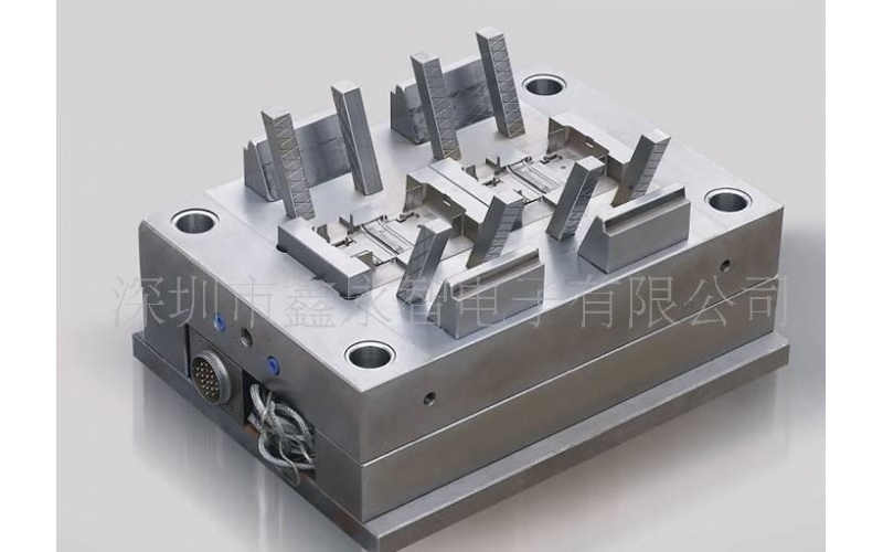 買設(shè)備還是買房？深圳市模具廠的困境